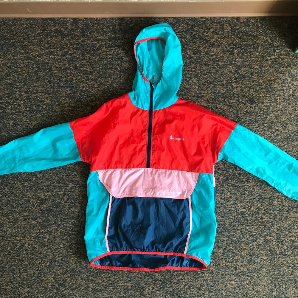 Cotopaxi wind breaker